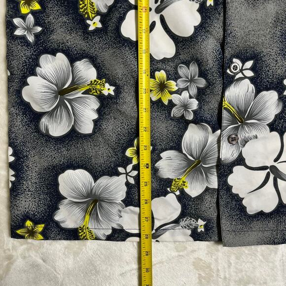 Vintage Hawaiian Shirt Men's L XL Gray Blue White Aloha Luau Hibiscus Pig Roast - Picture 6 of 7